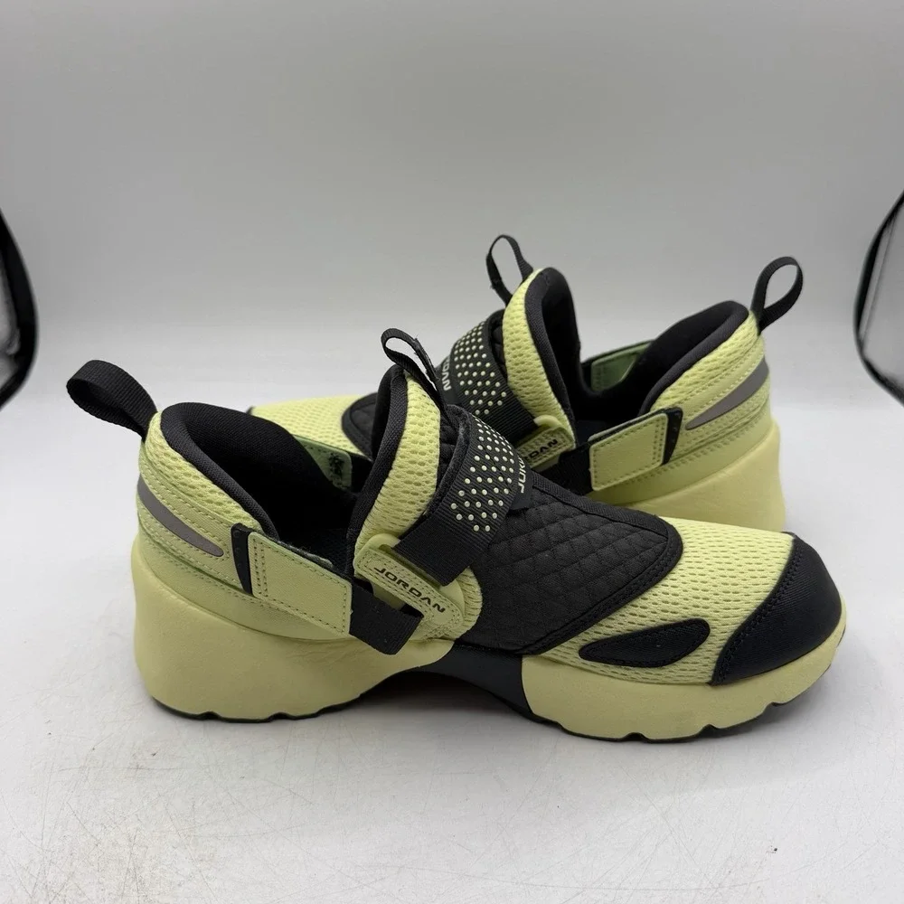 Nike Air Jordan Trunner LX Shoes Womens Size 8 Luminous Green Black HQ2164-302